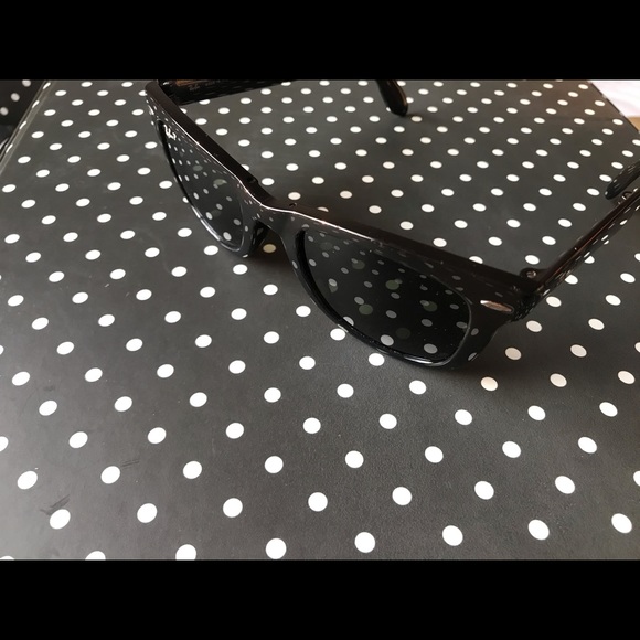 Foldable Ray Ban - Picture 2 of 4
